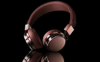 Headphones reflection black background product - product photo free wallpaper for desktop