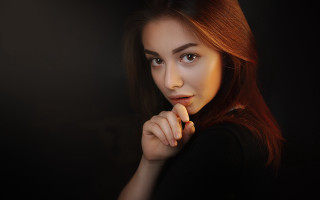 Red haired woman portrait elina - her chin free wallpaper