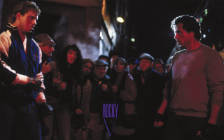 Crowd people gathered screen purple - a screen free wallpaper for desktop