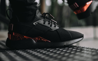 Black sneakers red accents cubo - red accent free wallpaper