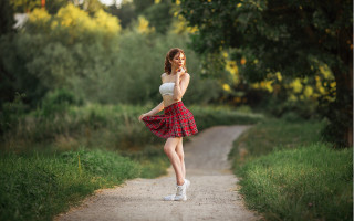 Woman red white dress cellphone - dress free wallpaper