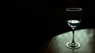 Wine glass dark reflection photorealism - a table in the dark free wallpaper
