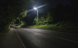 Night streetlight trees photorealistic nature - a street light free wallpaper