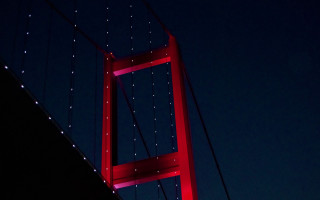 Red light bridge night blue - ektachrome photograph free wallpaper