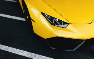 Yellow sports car black stripe 8 - bumper free wallpaper