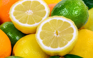 Lemons limes leaves cut half - whole free wallpaper