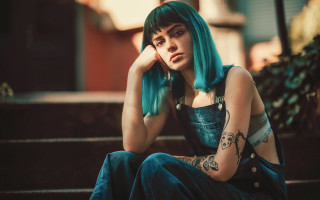 Green haired woman sitting grunge - grunge aesthetic free wallpaper for desktop