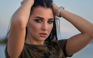 Elina karimova green eye makeup - portrait photography free wallpaper