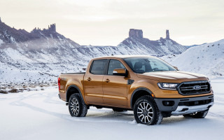 Brown truck snow mountains vehicle - an gyeon free wallpaper for desktop