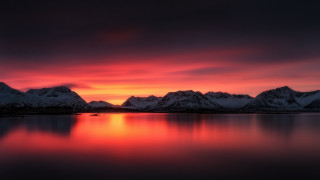Sunset mountain lake mystical colors - a sunset over a mountain range free wallpaper