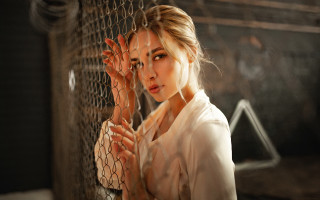 Woman fence serious blonde photorealistic - the fence free wallpaper