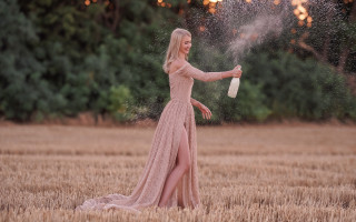 Woman dress sprinkling wheat nature - andor basch free wallpaper