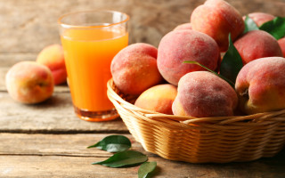 Basket peaches orange juice leaves - orange free wallpaper