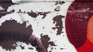 Red black wall graffiti japanese - a close up of a wall free wallpaper for desktop