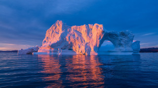 Iceberg sunset ocean clouds mattepainting - a large iceberg free wallpaper
