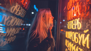 Neon night cyberpunk portrait redhair - elsa bleda free wallpaper