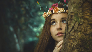 Woman flower crown woods portrait 2 - a flower crown free wallpaper for desktop