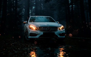 White mercedes photorealism city lights - daniel lieske free wallpaper