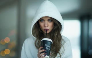 Woman white hoodie coffee bokeh - a straw free wallpaper