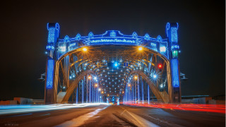 Bridge lights night traffic hologram - light effect free wallpaper
