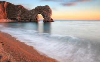 Rock formation beach ocean waves 2 - a beach below free wallpaper