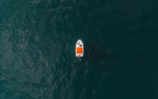 Small boat lake life preserver - a small boat free wallpaper