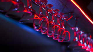 Glowing glass hanging neon red - brassaï free wallpaper