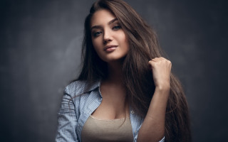 Woman long hair posing portrait - elina karimova free wallpaper for desktop