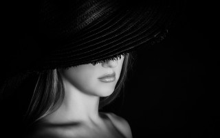 Black and white woman hat - a hat free wallpaper for desktop