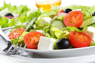 Salad tomatoes cucumbers olives feta - a white plate free wallpaper