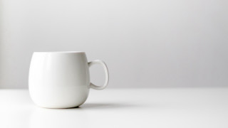White coffee cup minimalist gradient - minimalist free wallpaper for desktop