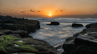 Sunset ocean mossy rocks cloudy - mossy free wallpaper for desktop