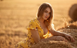 Yellow dress hay bale portrait - a yellow dress free wallpaper