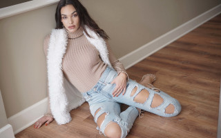 Woman fur trimmed jeans briana - jeans free wallpaper