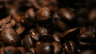 Coffee beans pile table blurry - coffee bean free wallpaper