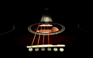 Guitar frets strings dark reflection - grunge free wallpaper