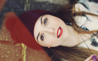 Woman longhair redhat toothbrush photorealistic 2 - a red hat free wallpaper