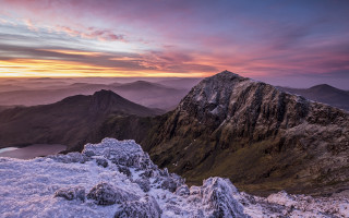 Mountain sunset lake rocks snow - andrew geddes free wallpaper