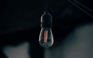 Lightbulb hanging darkroom sidebulb rembrandt - a wire free wallpaper
