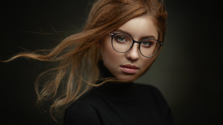 Elina karimova glasses wind blown - glass free wallpaper for desktop