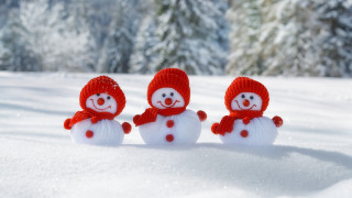 Three snowmen red hats scarves - red scarf free wallpaper