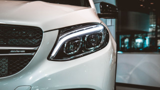 White car black grill headlights - a white car free wallpaper for desktop