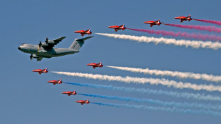 Airplanes formation colored smoke blue - formation free wallpaper