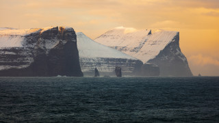 Mountain ocean boat sunset landscape - a large mountain free wallpaper