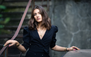 Woman black dress wall fashion - flavia bloi free wallpaper