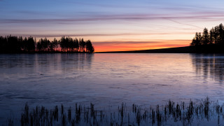 Lake sunset trees clouds mountain 2 - a sunset in the background and trees free wallpaper