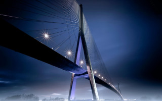 Tall bridge tower night lights - almada negreiro free wallpaper