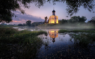Church reflection dusk foggy gothic - a tower free wallpaper