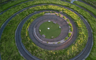 Circular grassy area lawn building - grassy free wallpaper