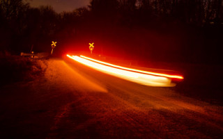 Car night road light streaks - long exposure free wallpaper for desktop